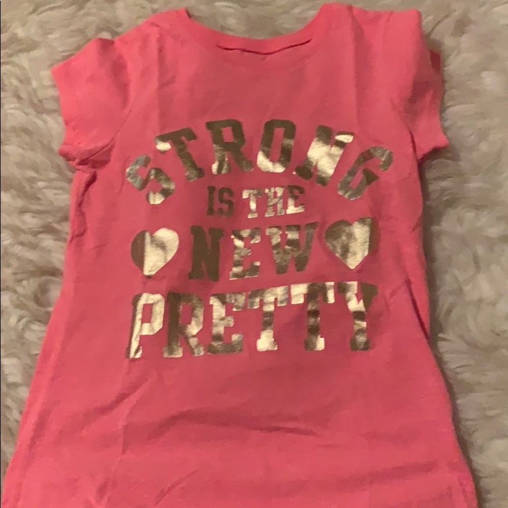 A short sleeve